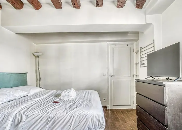 Latin Quarter & Pantheon - Cityapartmentstay * Paryż